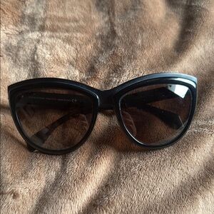 Alexander McQueen Black Cat-Eye Sunglasses